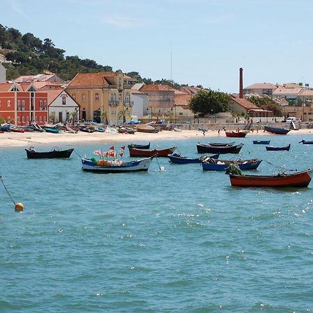 Beach & City - Trafaria Bagian luar foto